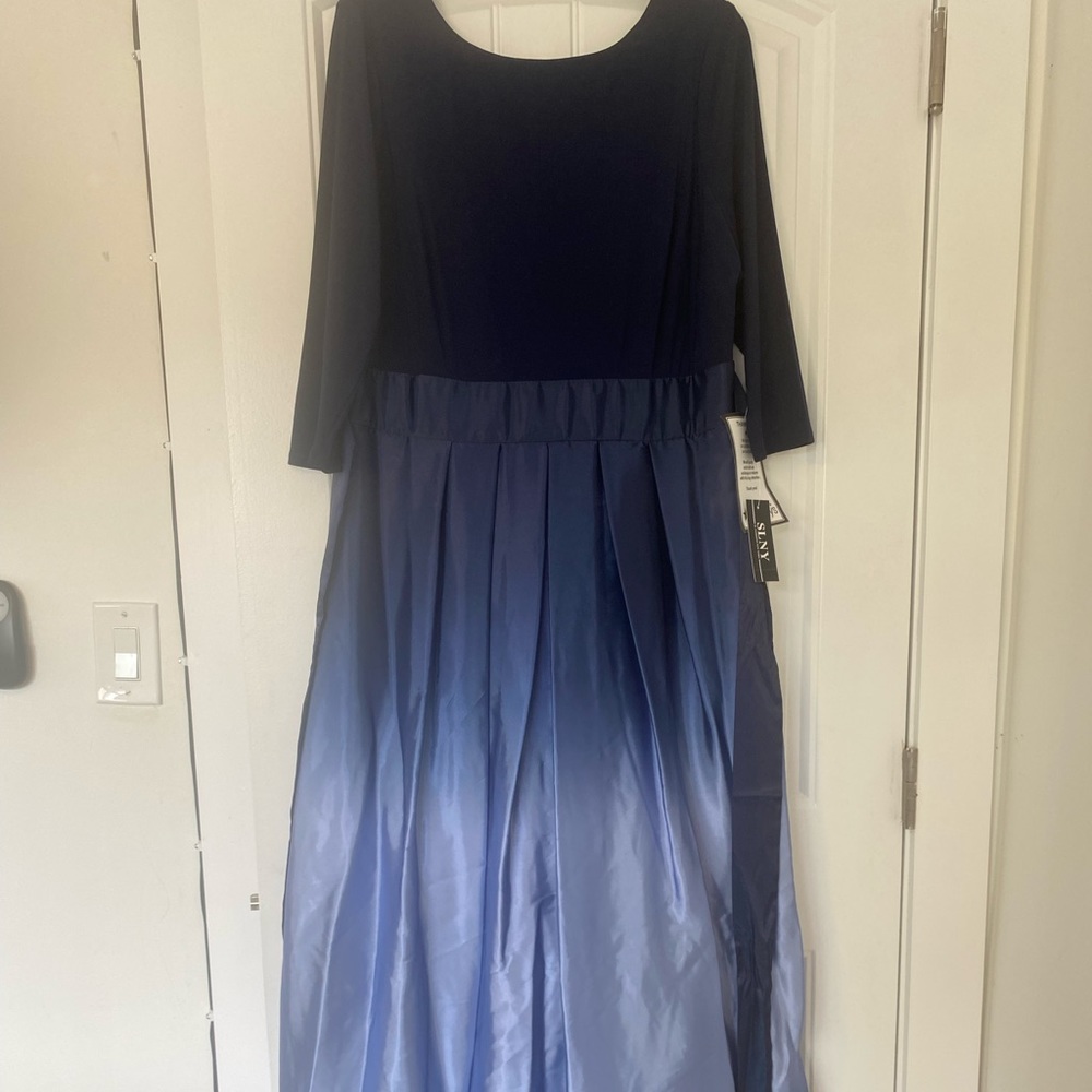 SLNY black and blue gown